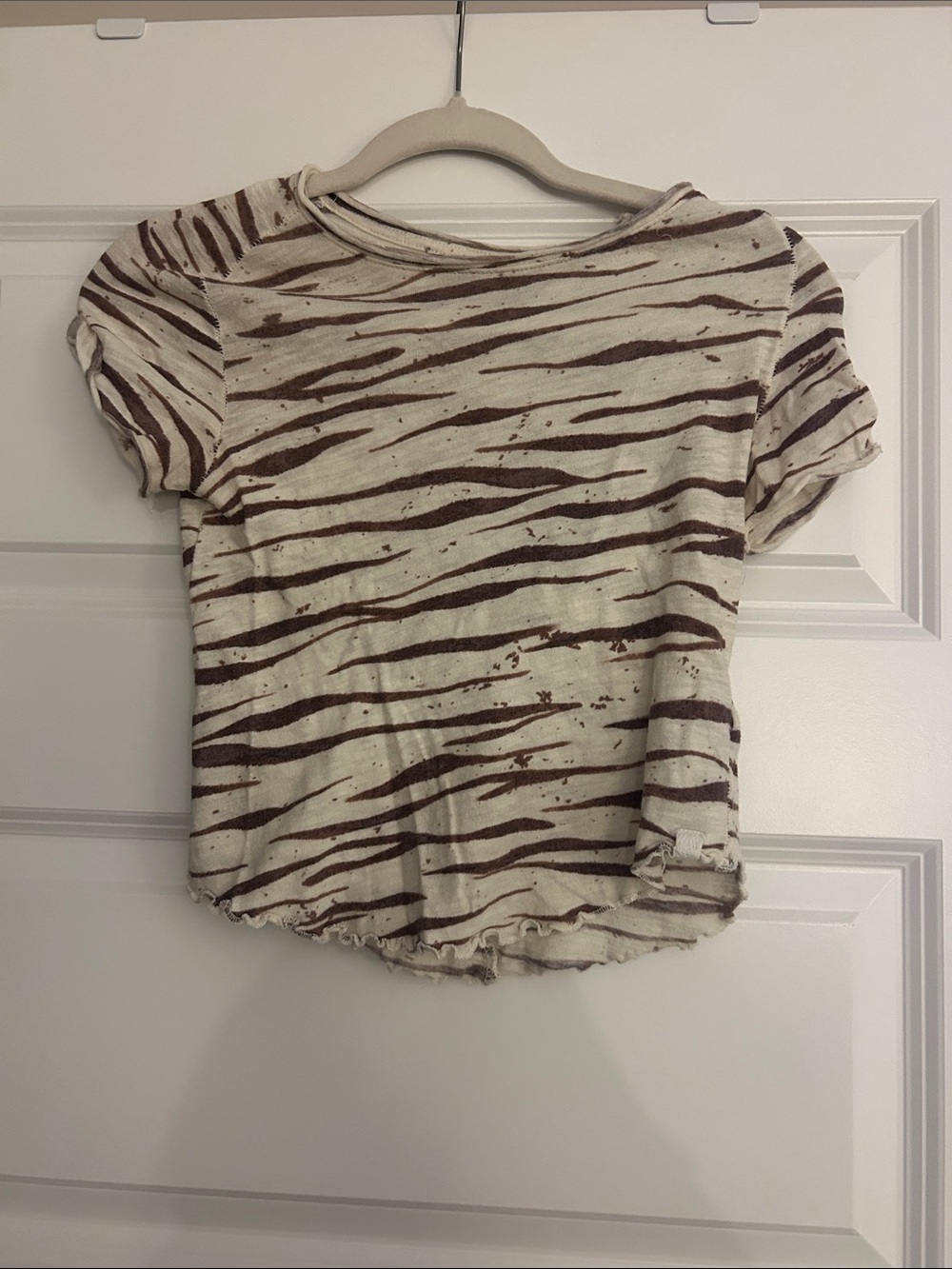 Free People Casual Short Sleeve Zebra-Stripe Tee in Cream and Brown